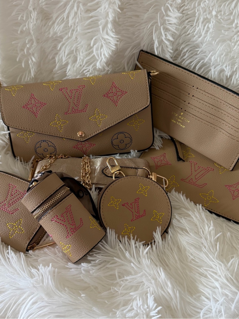 6-Piece Crossbody Bag Set w/ 2 Straps + Box – Complete Gift-Ready Set- Insp.